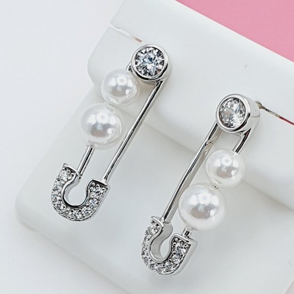 - "925 Sterling Silver Cubic Zirconia Earrings, U19254703 - Picture 10 of 11